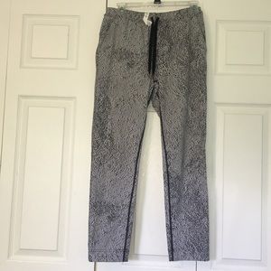 Lululemon joggers